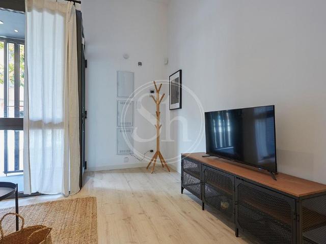 Piso en alquiler en calle De L'aprestadora, Hospitalet de Llobregat, L´, de 65 m² 2 habitaciones por 1.495
