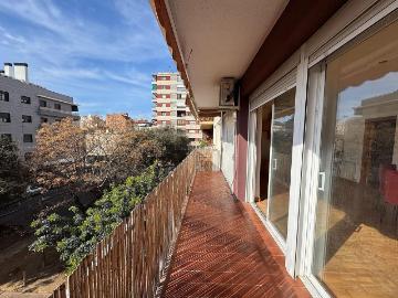 Piso en alquiler en calle De L'enginyer, Granollers, de 111 m² 3 habitaciones por 1.120