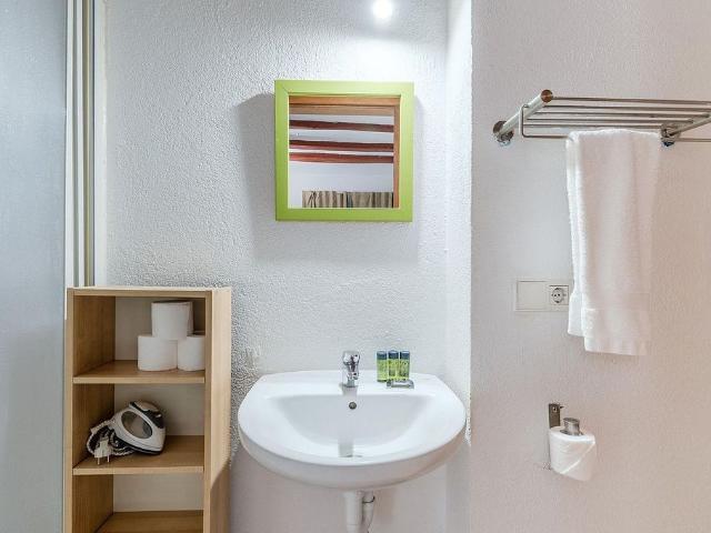 Piso en alquiler en calle De Les Ballesteries, Girona, de 35 m² 1 habitación por 1.100