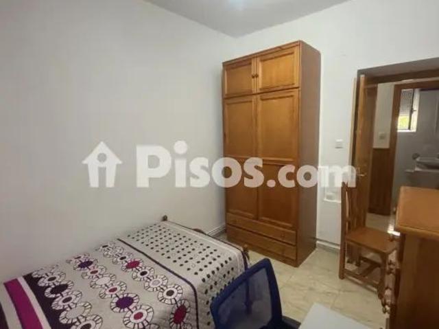 Piso en alquiler en Calle de Linares, 5