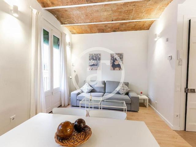 Piso en alquiler en calle De Llagostera, Barcelona, de 62 m² 2 habitaciones por 1.495