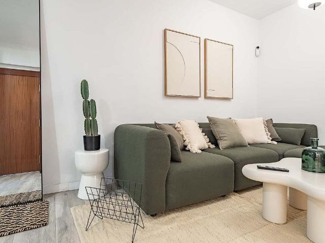 Piso en alquiler en calle De Llinars del Vallès, Barcelona, de 40 m² 1 habitación por 1.195