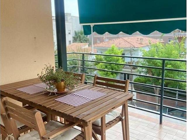 Piso en alquiler en calle De Lluís Companys, Cubelles, de 57 m² 2 habitaciones por 821