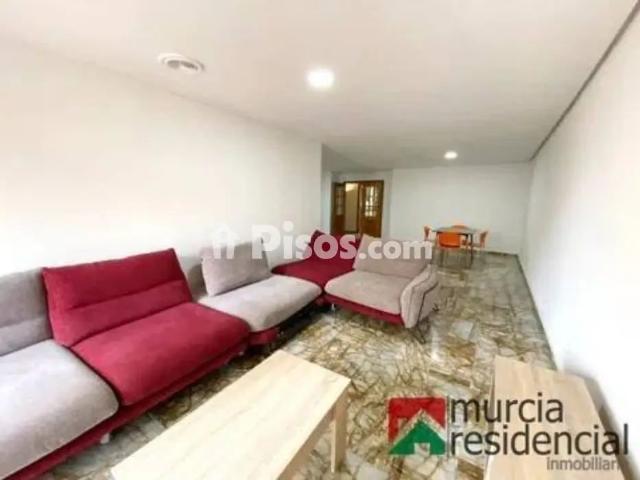 Piso en alquiler en Calle de los Apóstoles