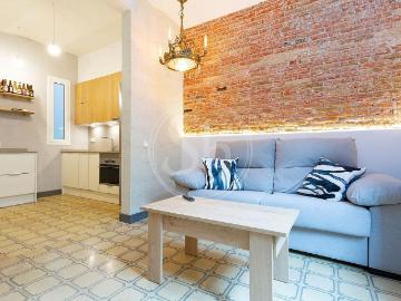 Piso en alquiler en calle De Los Castillejos, Barcelona, de 44 m² 2 habitaciones por 1.395