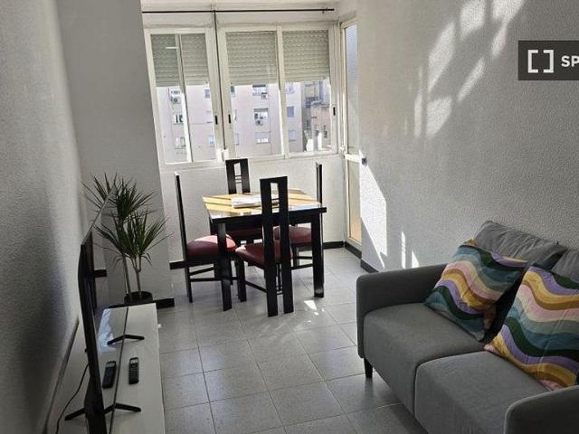 Piso en alquiler en calle De Los Castillejos, Barcelona, de 65 m² 2 habitaciones por 1.950