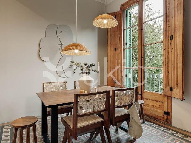 Piso en alquiler en calle De Pau Claris, Barcelona, de 110 m² 3 habitaciones por 4.315