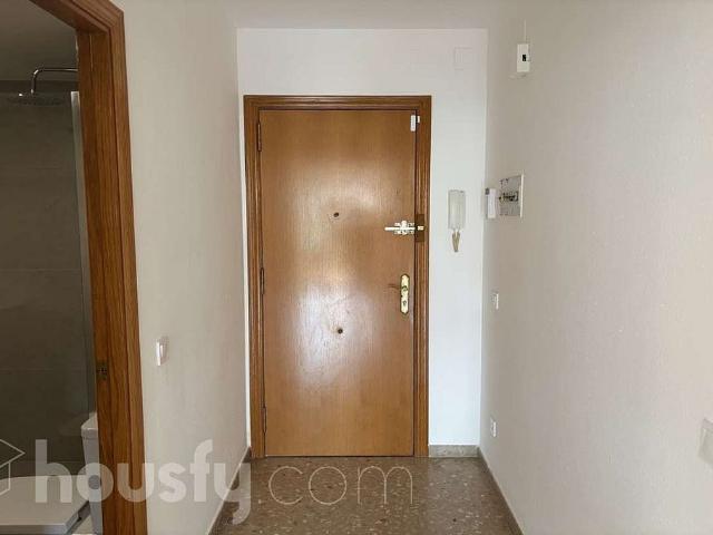 Piso en alquiler en calle De Pérez Galdós, Terrassa, de 103 m² 3 habitaciones por 1.088