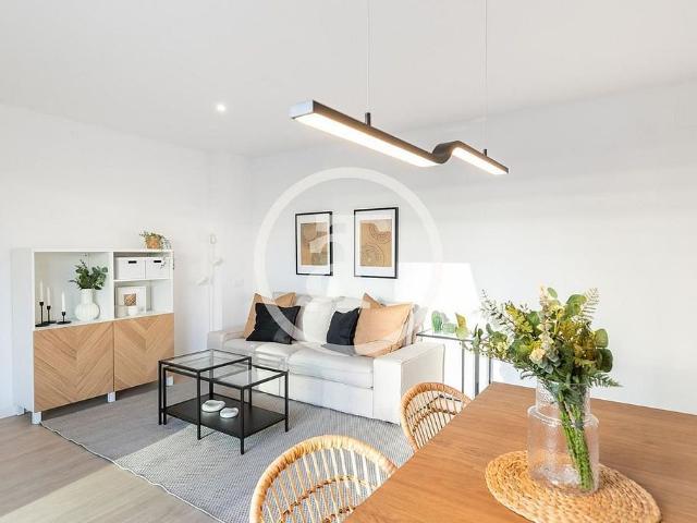 Piso en alquiler en calle De Pi i Margall, Badalona, de 115 m² 2 habitaciones por 1.750