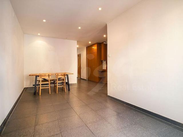 Piso en alquiler en calle De Pizarro, Barcelona, de 65 m² 2 habitaciones por 1.143