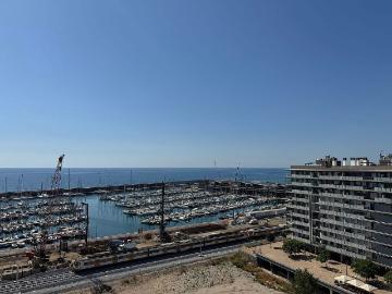 Piso en alquiler en calle De Ponent, Badalona, de 95 m² 3 habitaciones por 2.100