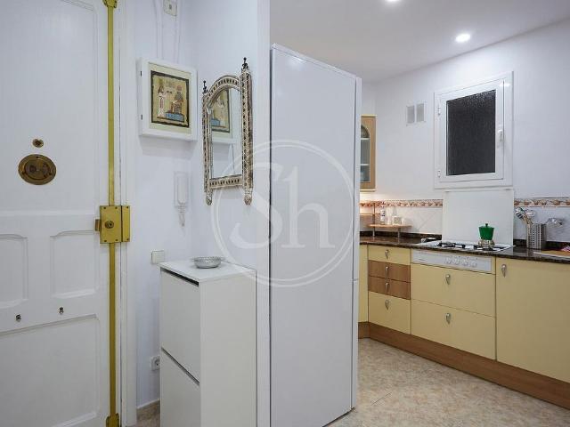 Piso en alquiler en calle De Provença, Barcelona, de 42 m² 1 habitación por 1.395