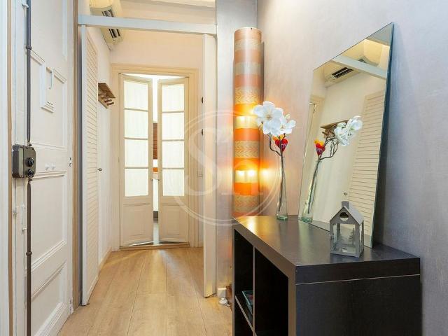 Piso en alquiler en calle De Rull, Barcelona, de 68 m² 2 habitaciones por 1.330