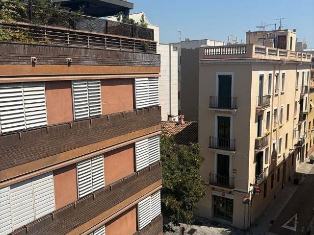 Piso en alquiler en calle De Ramon Miquel i Planas, Barcelona, de 40 m² 1 habitación por 946