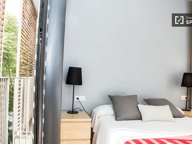 Piso en alquiler en calle De Ramón y Cajal, Barcelona, de 80 m² 2 habitaciones por 3.000