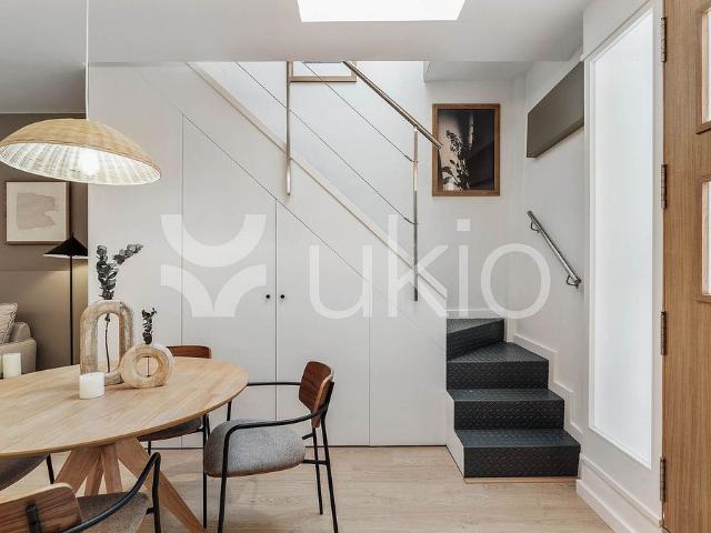 Piso en alquiler en calle De Ramón y Cajal, Barcelona, de 95 m² 2 habitaciones por 3.220