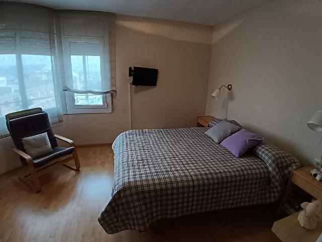 Piso en alquiler en calle De Ramón y Cajal, Terrassa, de 85 m² 3 habitaciones por 850