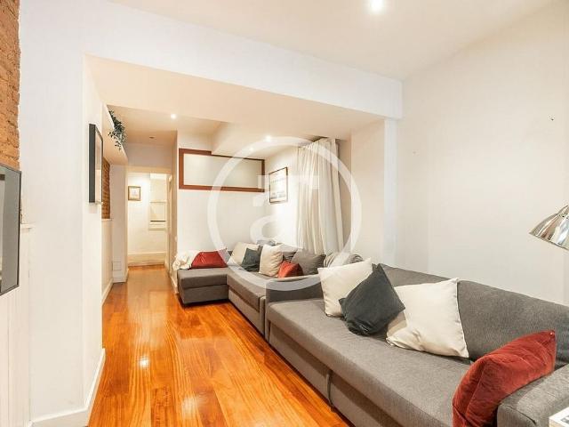Piso en alquiler en calle De Ravella, Barcelona, de 70 m² 1 habitación por 1.506