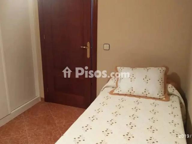 Piso en alquiler en Calle de Romea