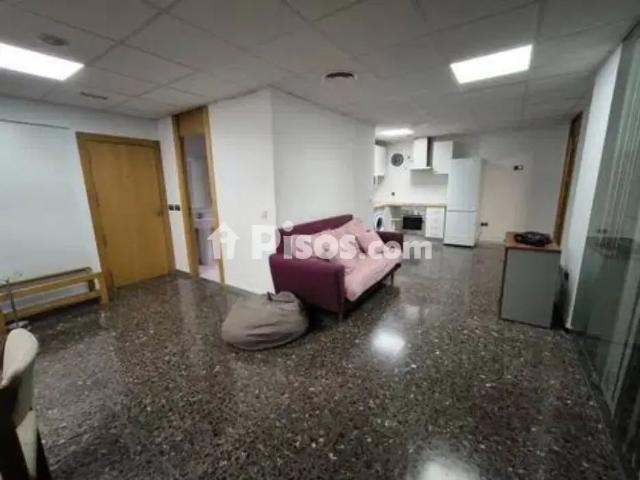 Piso en alquiler en Calle de Saavedra Fajardo