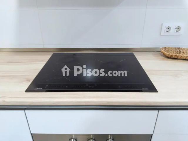 Piso en alquiler en Calle de San Isidro