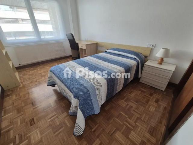 Piso en alquiler en Calle de Sancho Ramírez, 23
