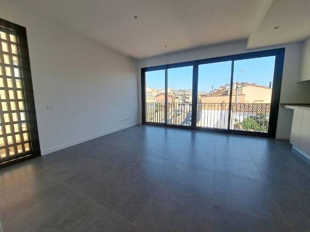 Piso en alquiler en calle De Sant Cugat, Sabadell, de 80 m² 3 habitaciones por 1.820