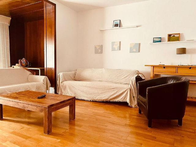 Piso en alquiler en calle De Sant Guillem, Vilassar de Mar, de 140 m² 3 habitaciones por 1.900