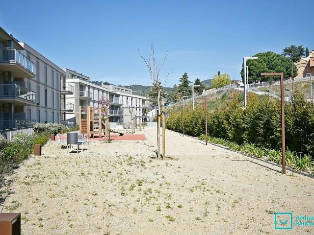 Piso en alquiler en calle De Sant Jaume, Tiana, de 90 m² 3 habitaciones por 1.850