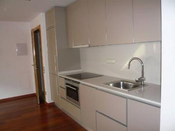 Piso en alquiler en calle De Sant Marian, Terrassa, de 75 m² 2 habitaciones por 870
