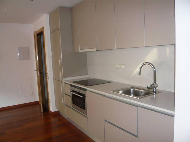 Piso en alquiler en calle De Sant Marian, Terrassa, de 75 m² 2 habitaciones por 870