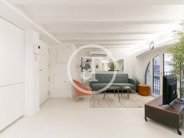Piso en alquiler en calle De Sant Sever, Barcelona, de 61 m² 1 habitación por 1.390