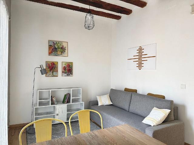 Piso en alquiler en calle De Sant Pere Mitjà, Barcelona, de 60 m² 2 habitaciones por 1.700
