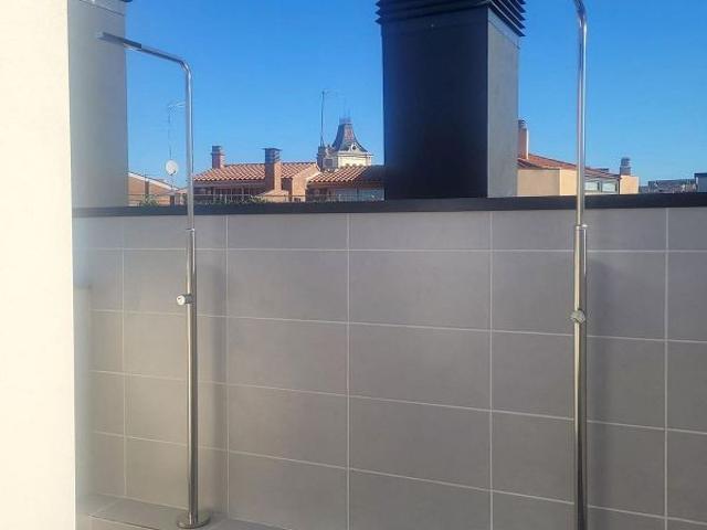 Piso en alquiler en calle De Sant Pere, Rubí, de 66 m² 2 habitaciones por 1.235