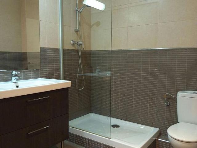 Piso en alquiler en calle De Sant Quintí, Barcelona, de 39 m² 1 habitación por 800