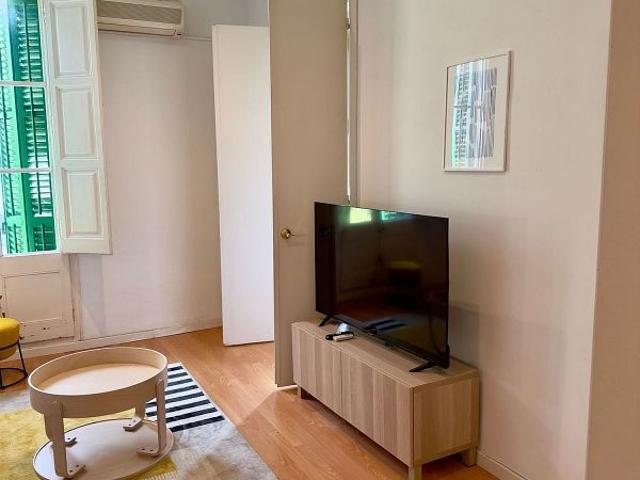 Piso en alquiler en calle De Sepúlveda, Barcelona, de 38 m² 1 habitación por 1.500