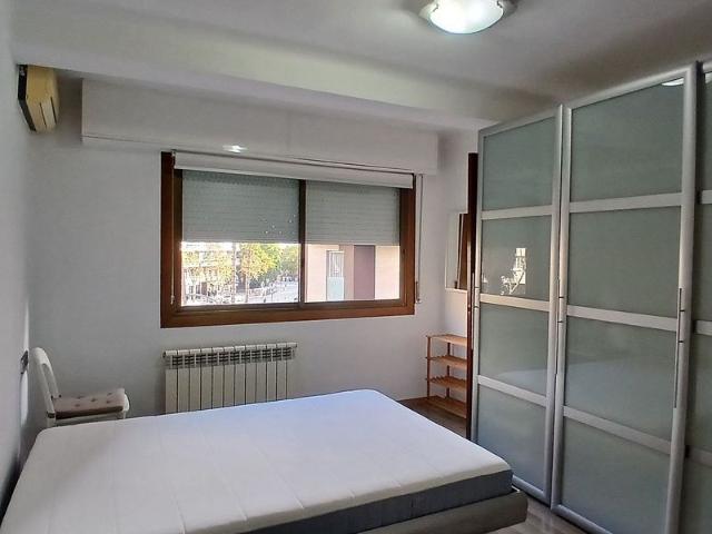 Piso en alquiler en calle De Setembre, Hospitalet de Llobregat, L´, de 76 m² 3 habitaciones por 1.350