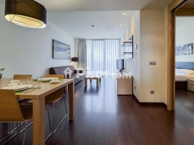 Piso en alquiler en Calle de Uleta
