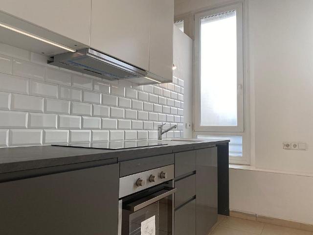 Piso en alquiler en calle De València, Barcelona, de 70 m² 2 habitaciones por 1.680