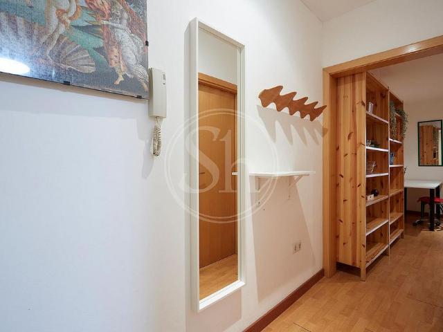 Piso en alquiler en calle De Valldonzella, Barcelona, de 81 m² 2 habitaciones por 1.795