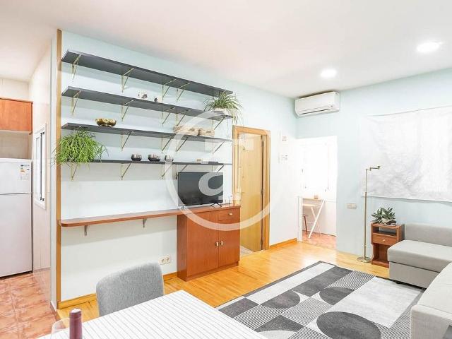 Piso en alquiler en calle De Ventalló, Barcelona, de 40 m² 1 habitación por 1.240