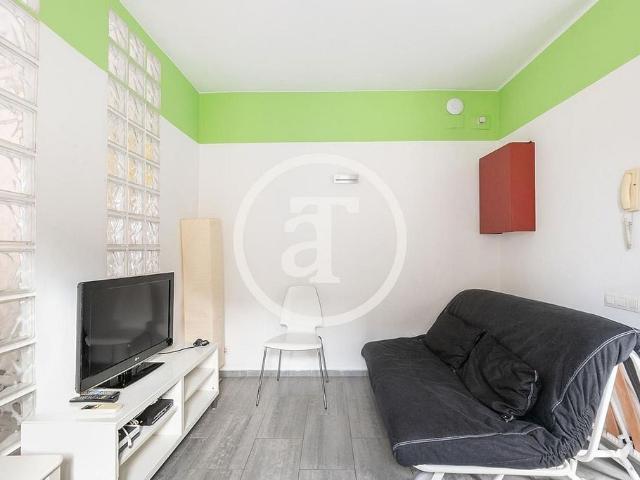 Piso en alquiler en calle De Vinaròs, Barcelona, de 31 m² 1 habitación por 767