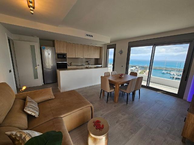 Piso en alquiler en calle D'eduard Maristany, Badalona, de 104 m² 3 habitaciones por 2.700