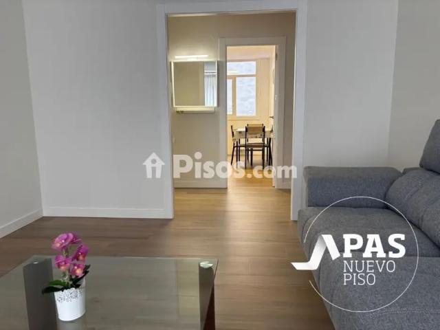 Piso en alquiler en Calle del Tres de Noviembre