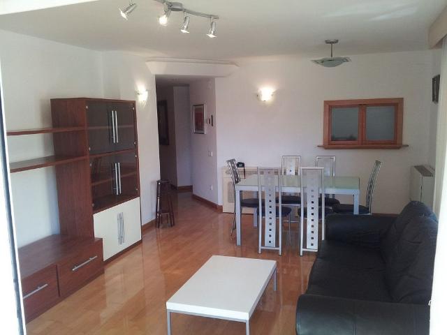 Piso en alquiler en calle Del Vallès, Sant Cugat del Vallès, de 75 m² 2 habitaciones por 1.538