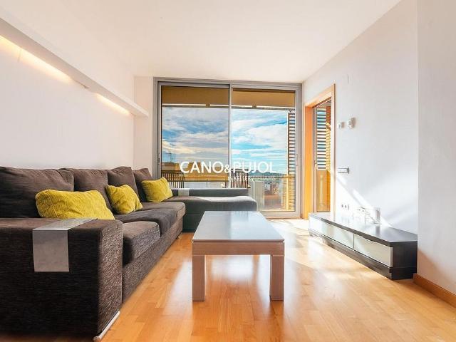 Piso en alquiler en calle Del Vintidos de Juliol, Terrassa, de 70 m² 2 habitaciones por 1.300