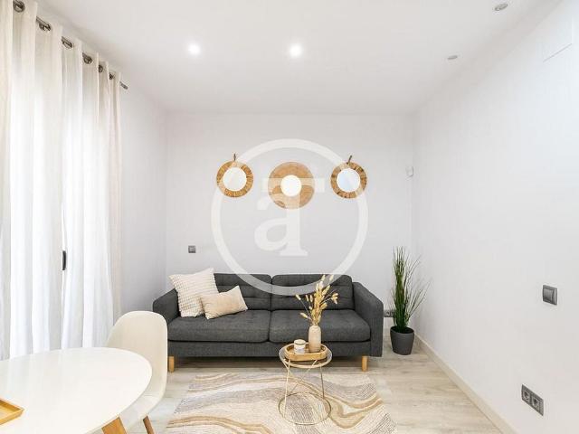 Piso en alquiler en calle Del Baluard, Barcelona, de 34 m² 1 habitación por 1.240