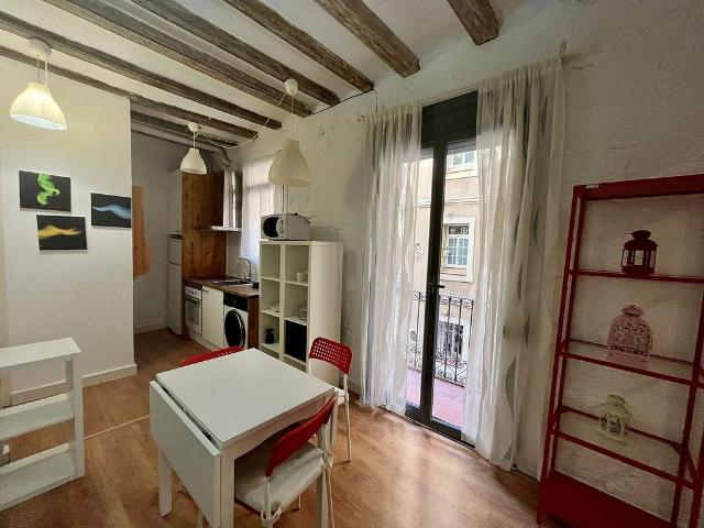 Piso en alquiler en calle Del Baluard, Barcelona, de 35 m² 1 habitación por 950