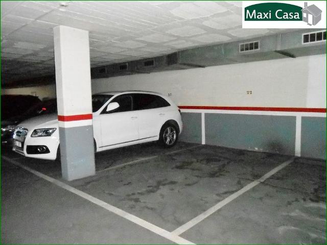 Piso en alquiler en calle Del Cardenal Vives i Tutó, Barcelona, de 97 m² 2 habitaciones por 1.971
