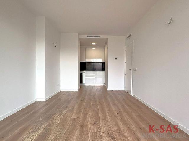 Piso en alquiler en calle Del Carme, Esplugues de Llobregat, de 67 m² 2 habitaciones por 1.950